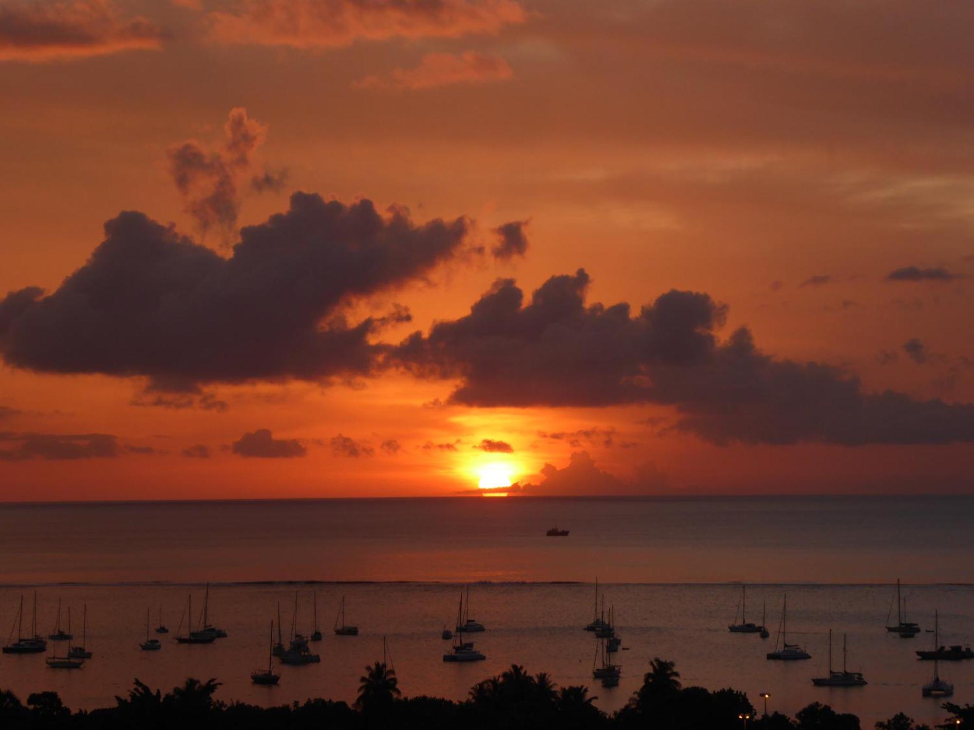 Готель Maeva Sunset View Punaauia  Екстер'єр фото